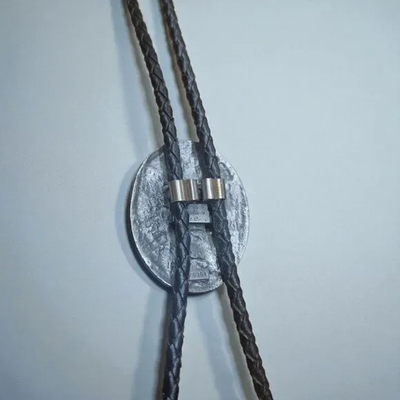 Vintage Siskiyou Bolo Tie Enamel Pewter Flower - Picture 2 of 4